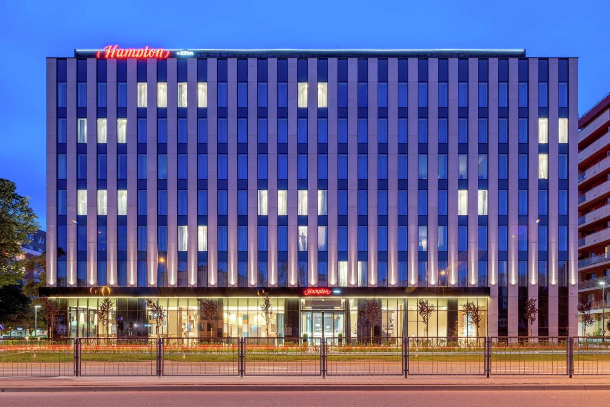 Hampton By Hilton Warsaw Mokotow Hotel Ngoại thất bức ảnh